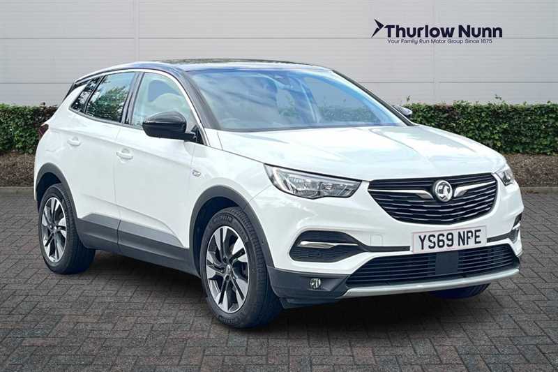 Main listing image - Vauxhall Grandland X