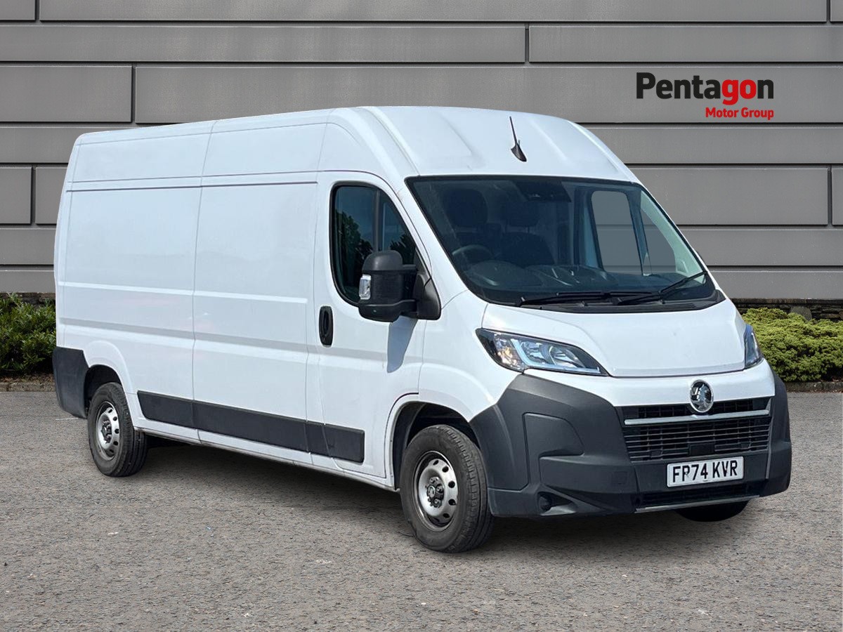 Main listing image - Vauxhall Movano