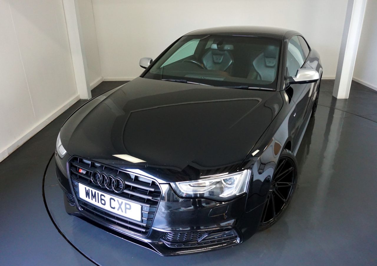 Main listing image - Audi S5