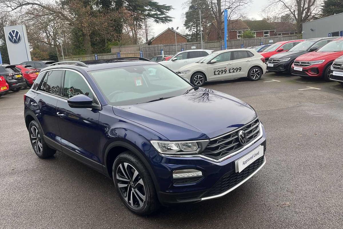 Main listing image - Volkswagen T-Roc