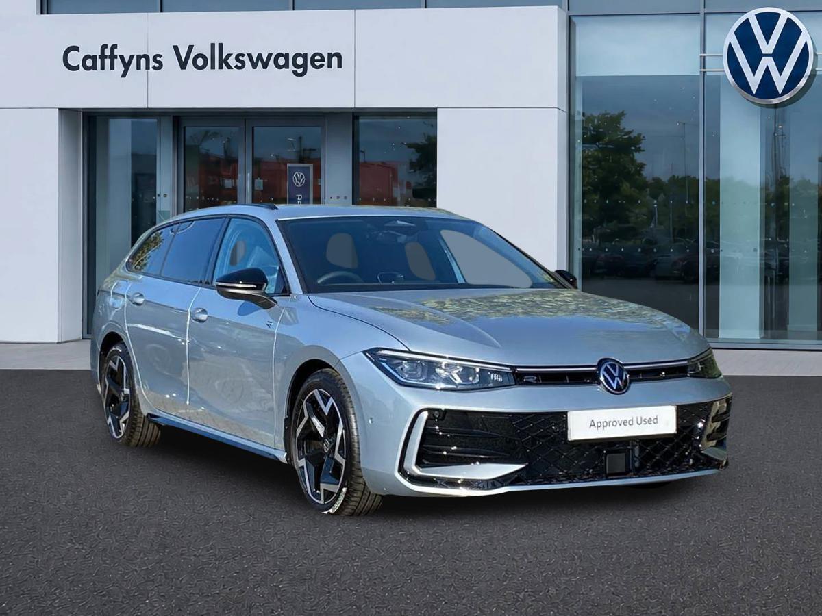 Main listing image - Volkswagen Passat