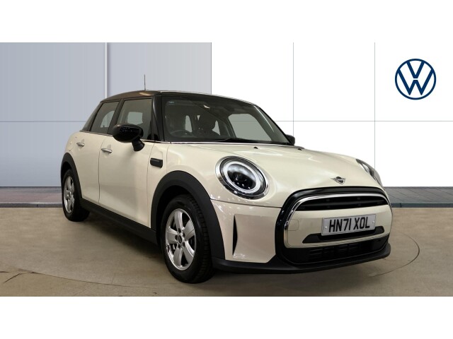 Main listing image - MINI Hatchback 5dr