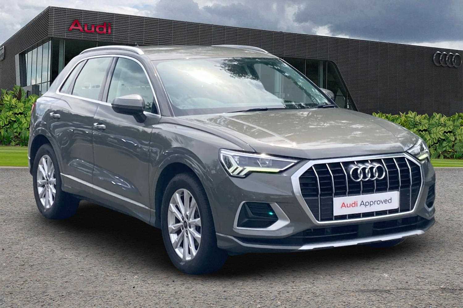 Main listing image - Audi Q3