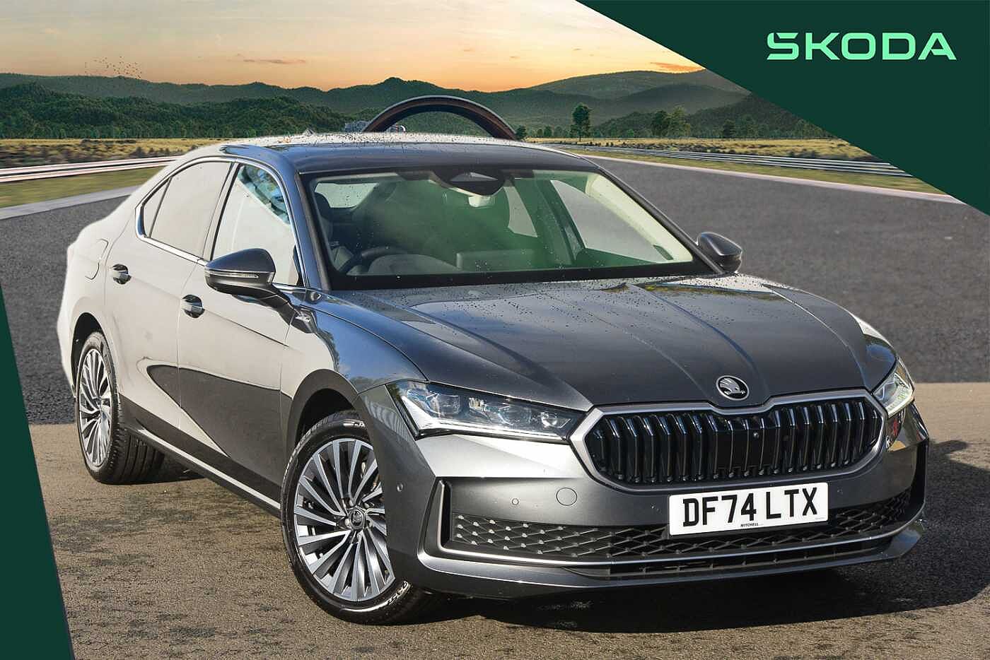 Main listing image - Skoda Superb