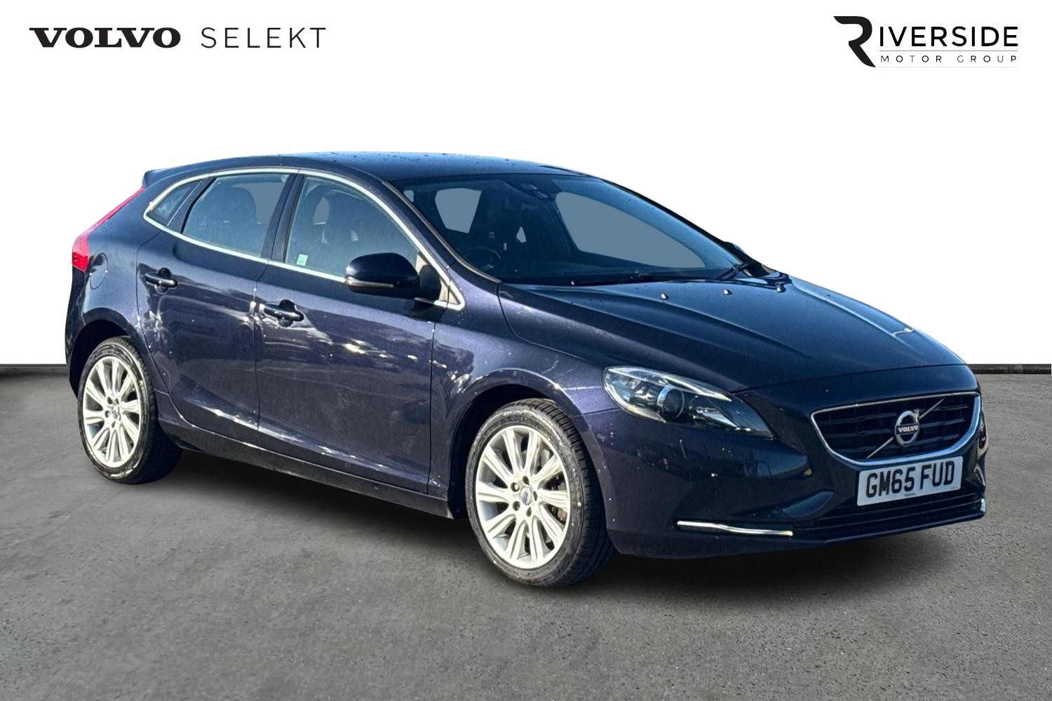 Main listing image - Volvo V40