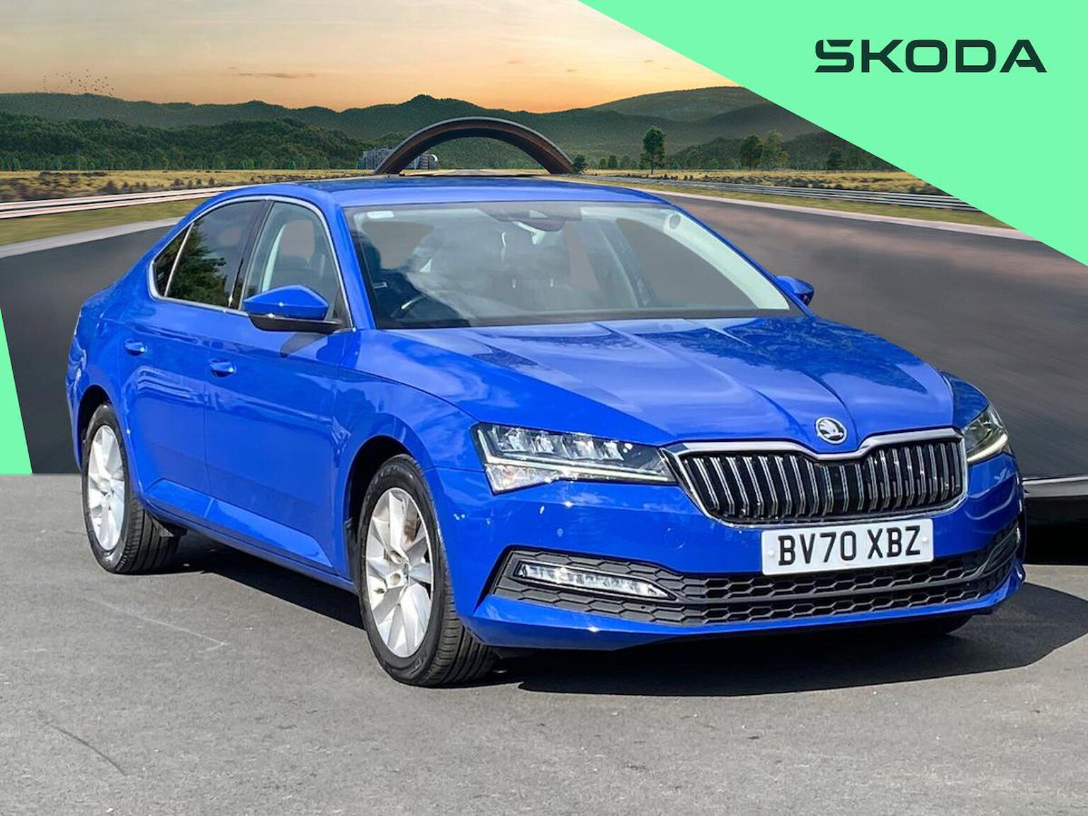 Main listing image - Skoda Superb