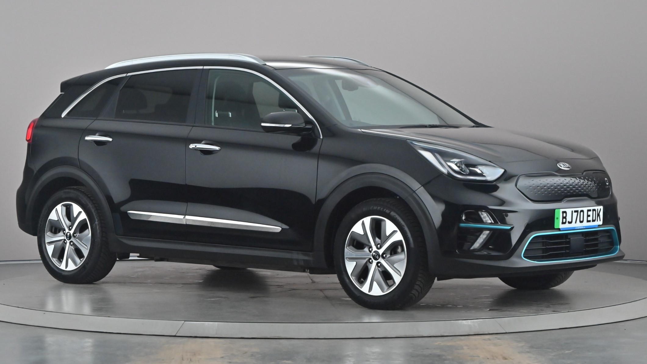 Main listing image - Kia e-Niro