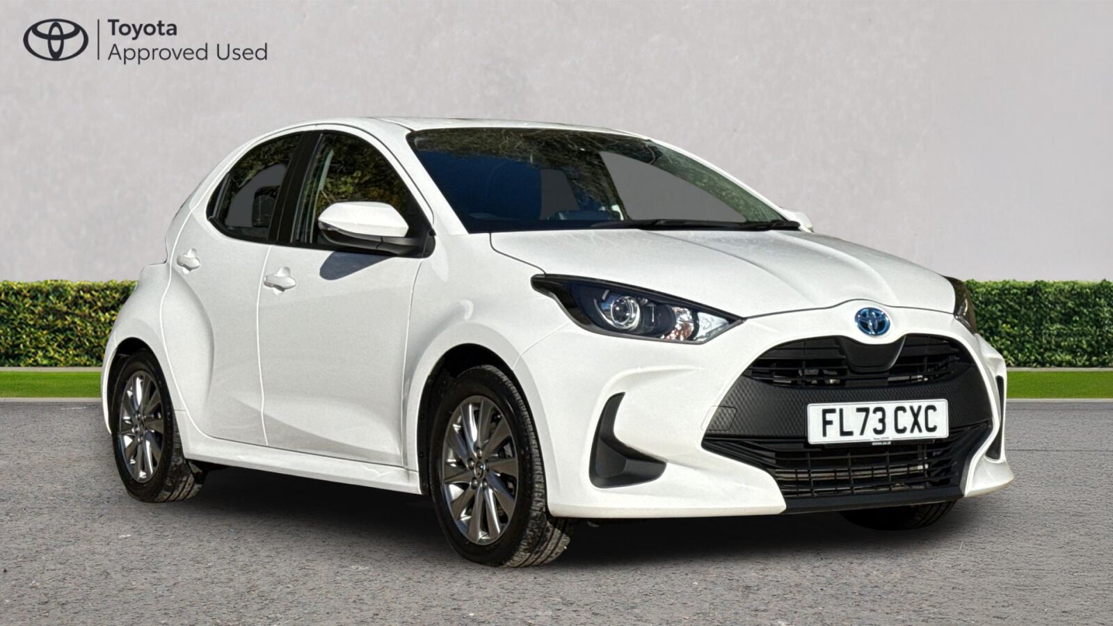 Main listing image - Toyota Yaris