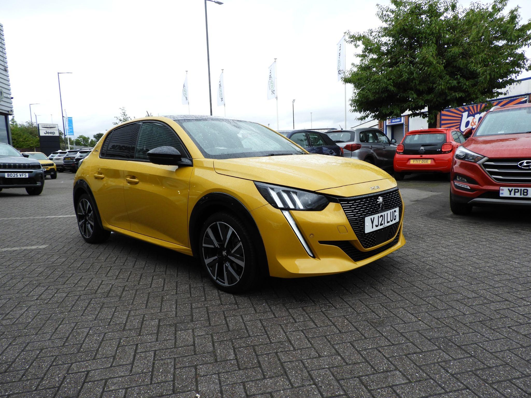 Main listing image - Peugeot 208