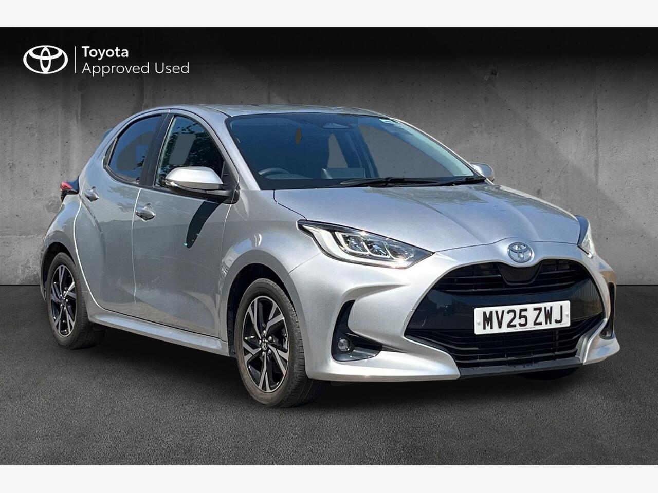 Main listing image - Toyota Yaris