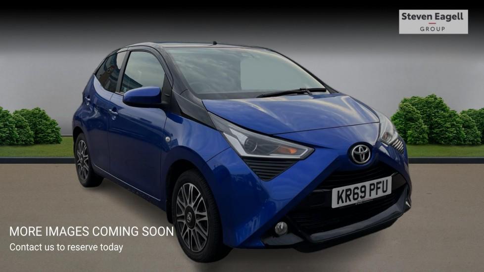 Main listing image - Toyota Aygo