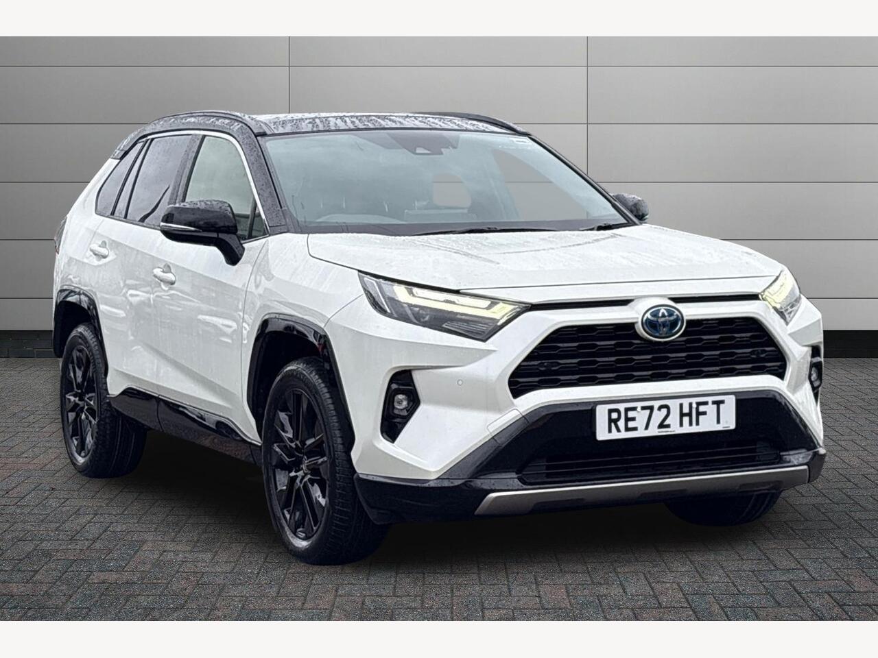 Main listing image - Toyota RAV4