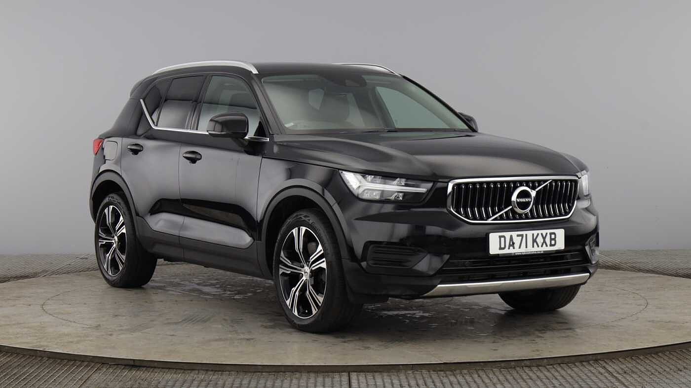 Main listing image - Volvo XC40 Recharge