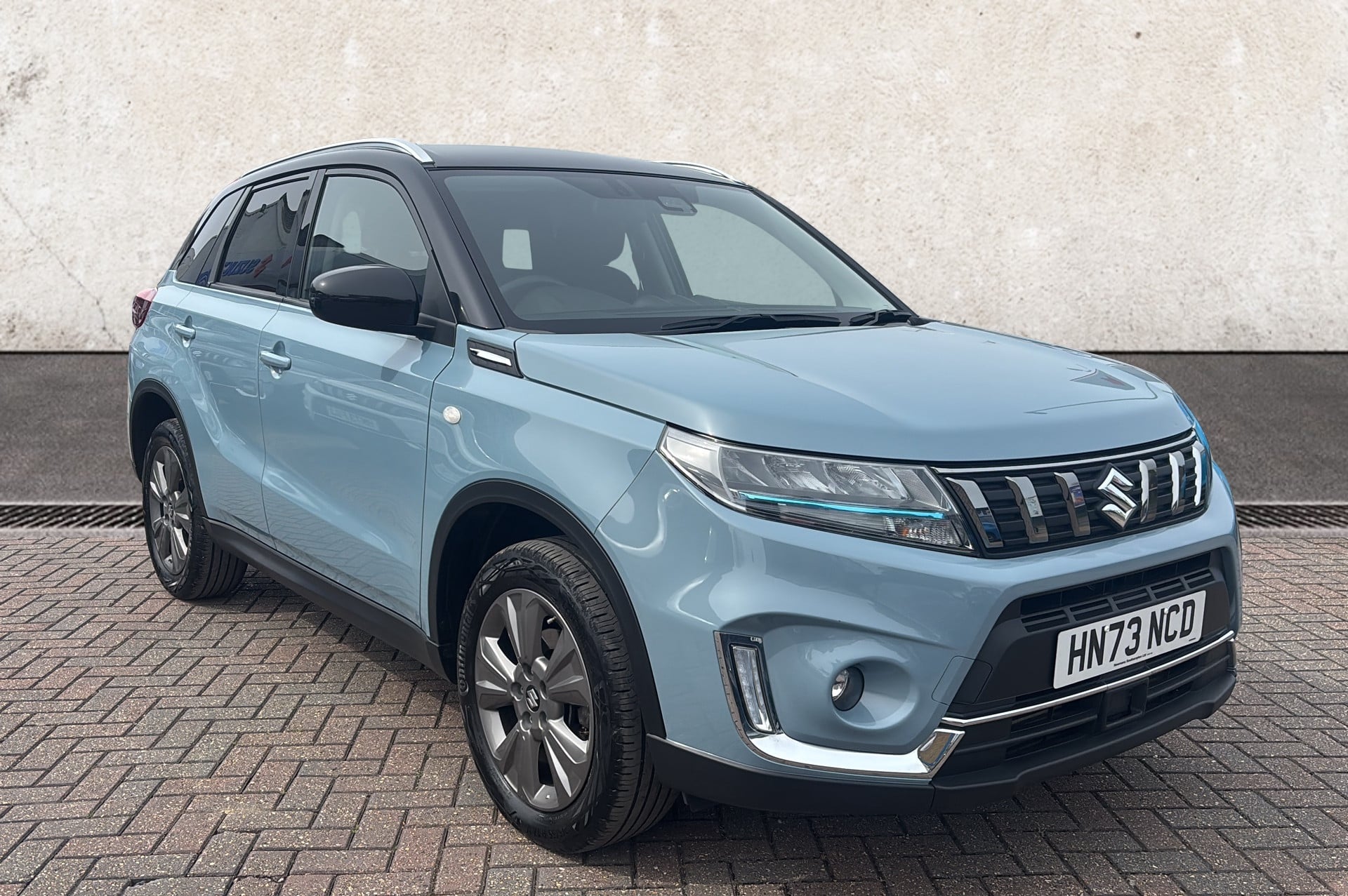 Main listing image - Suzuki Vitara