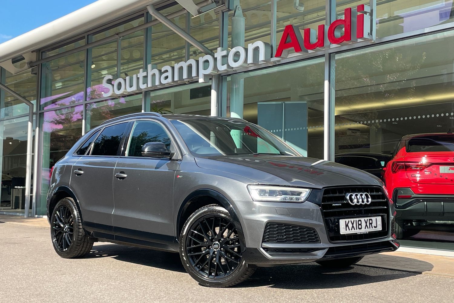 Main listing image - Audi Q3
