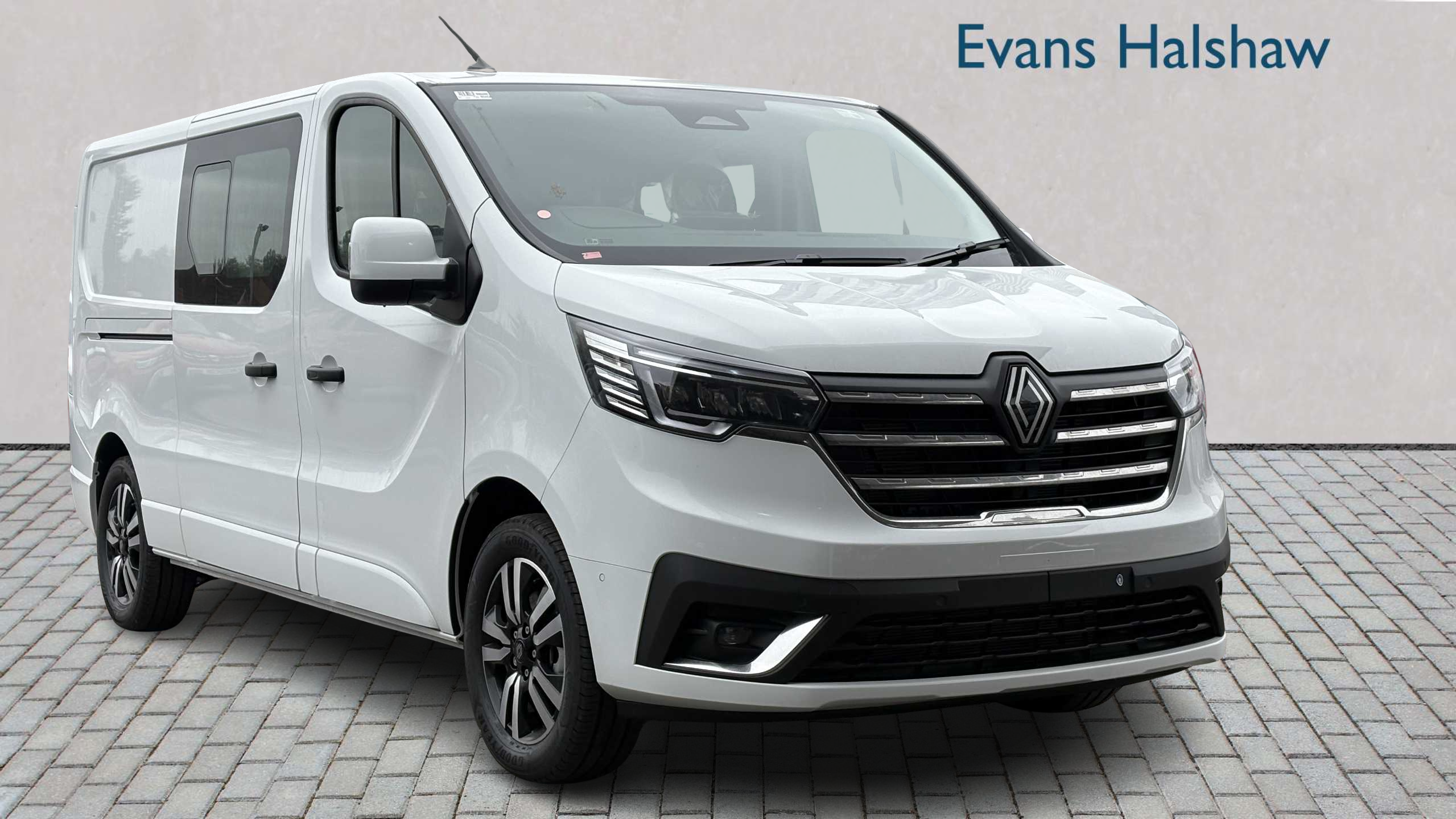 Main listing image - Renault Trafic