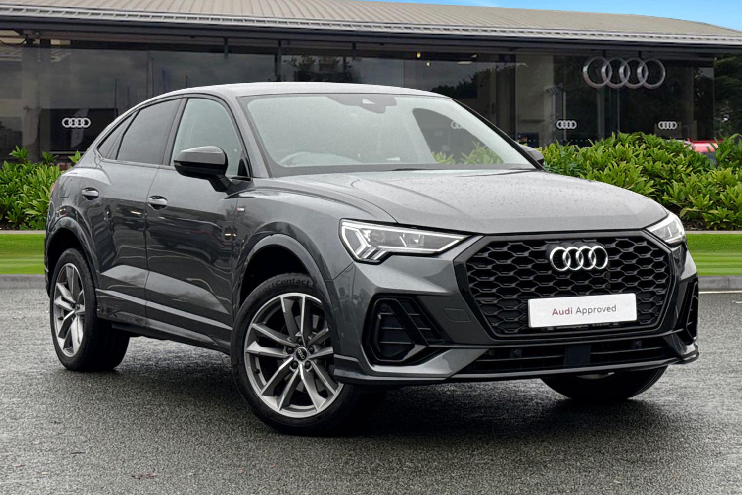 Main listing image - Audi Q3