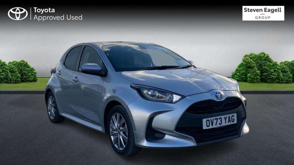 Main listing image - Toyota Yaris