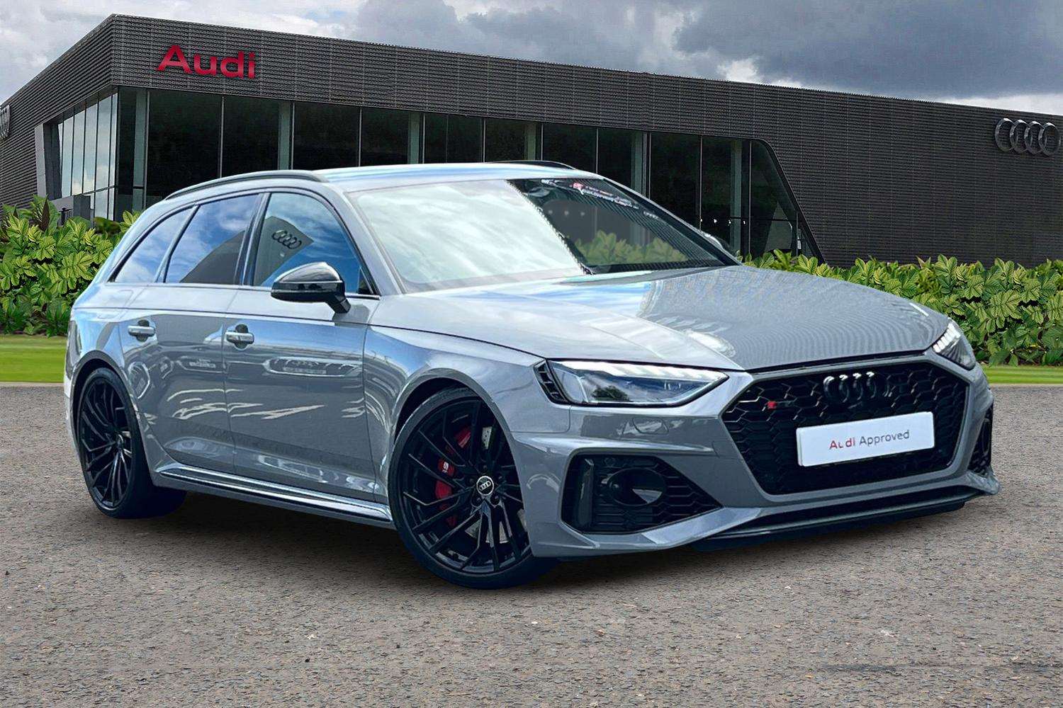 Main listing image - Audi RS4
