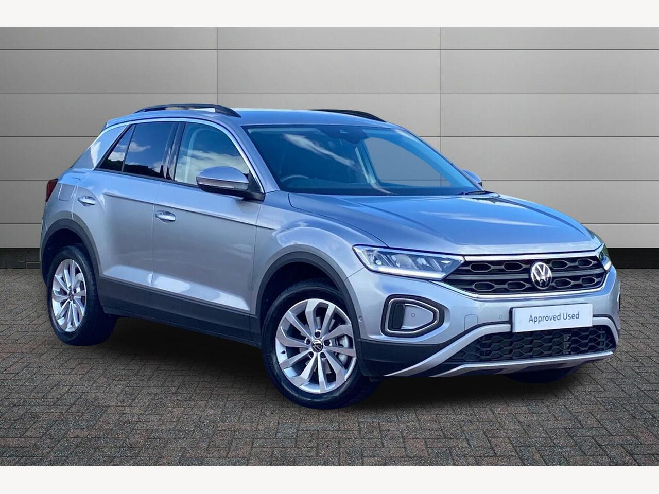 Main listing image - Volkswagen T-Roc