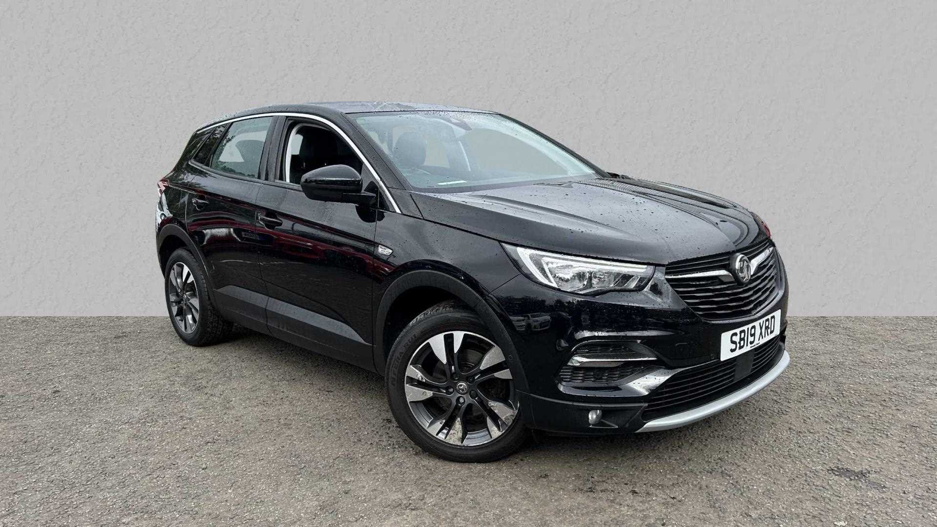 Main listing image - Vauxhall Grandland X