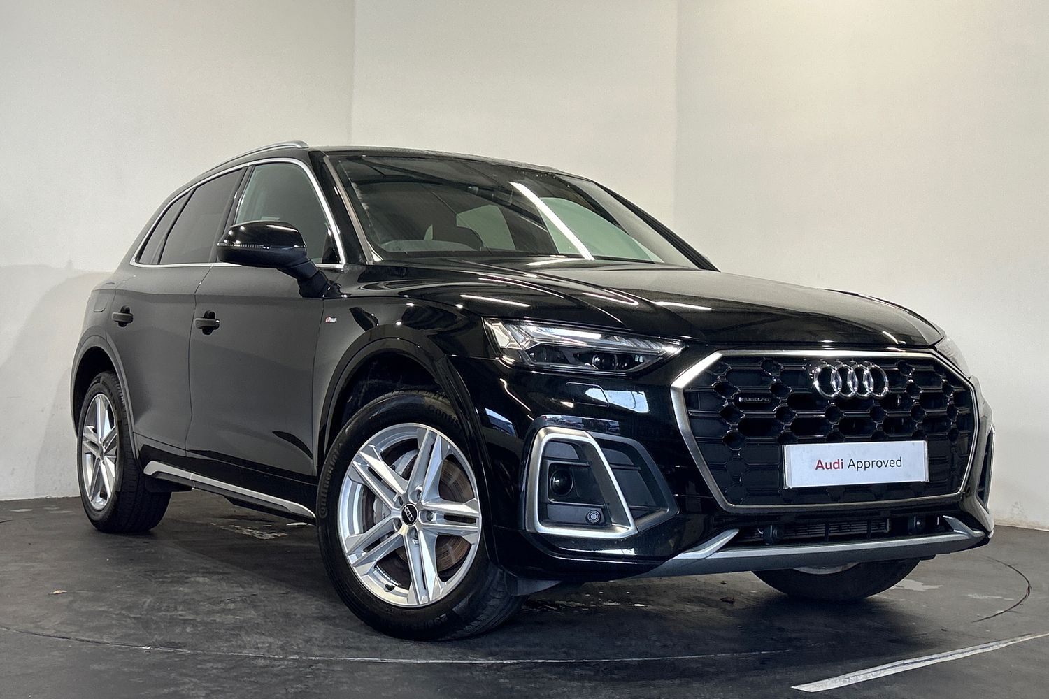 Main listing image - Audi Q5