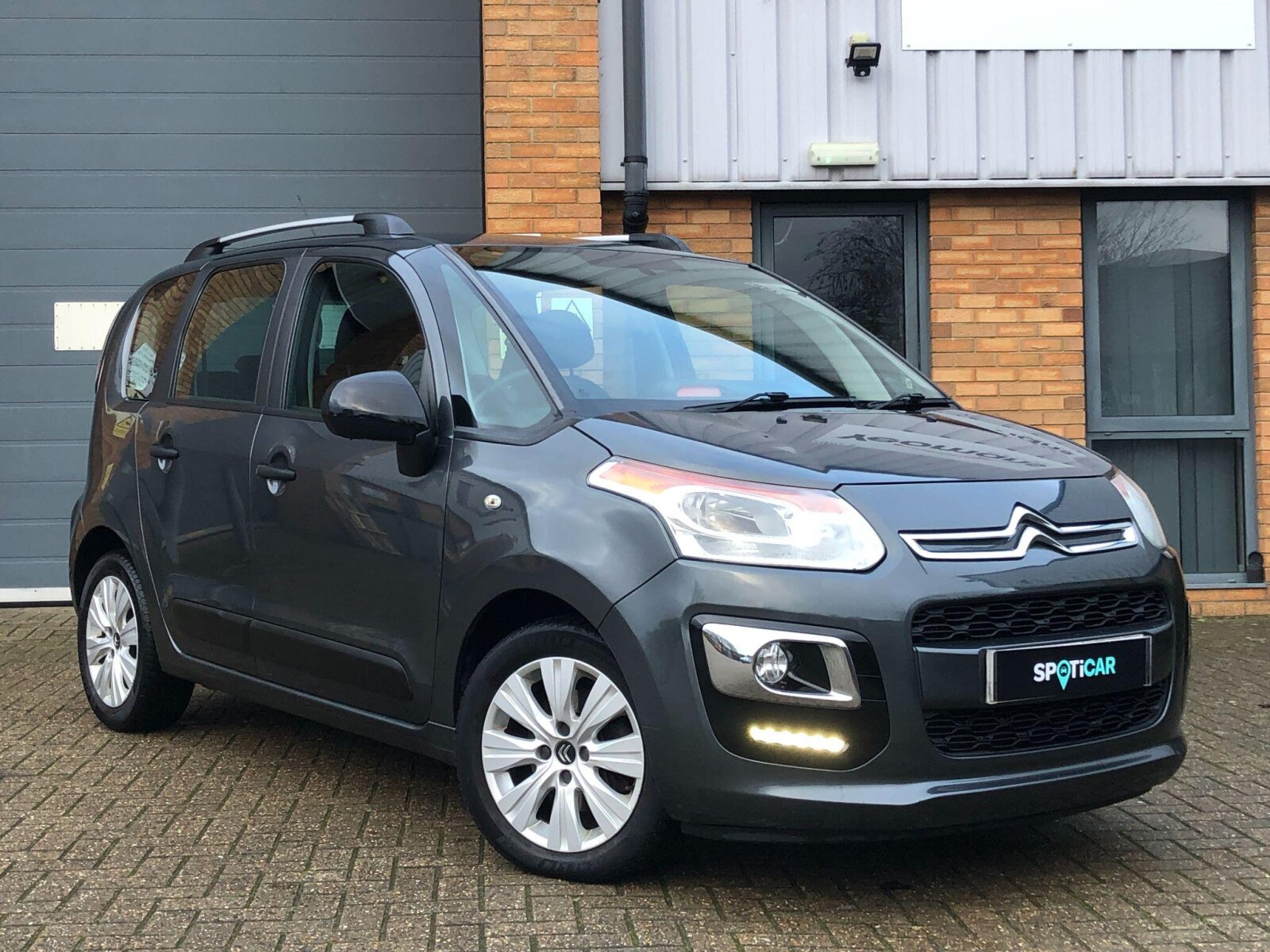 Main listing image - Citroen C3 Picasso