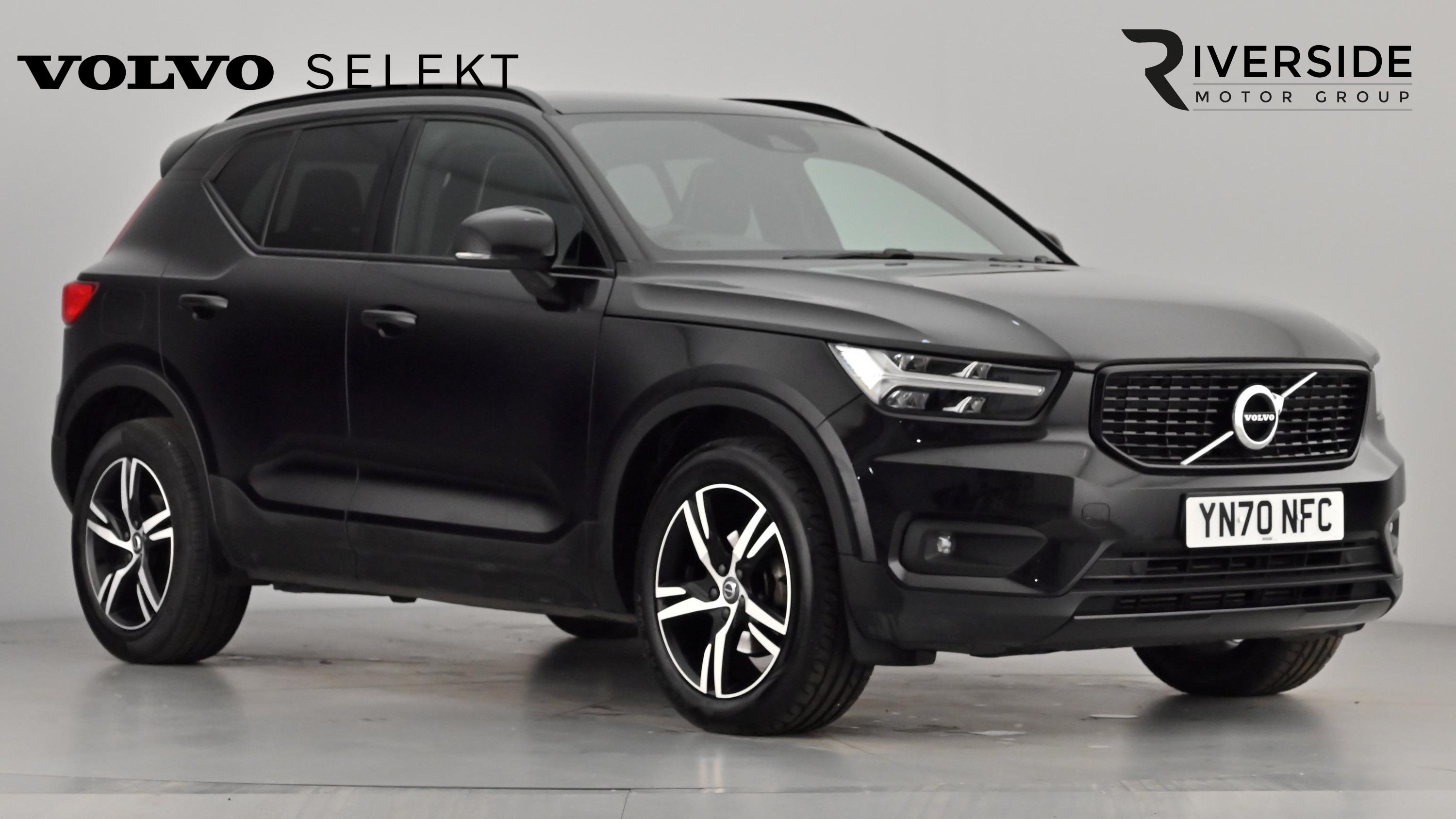 Main listing image - Volvo XC40