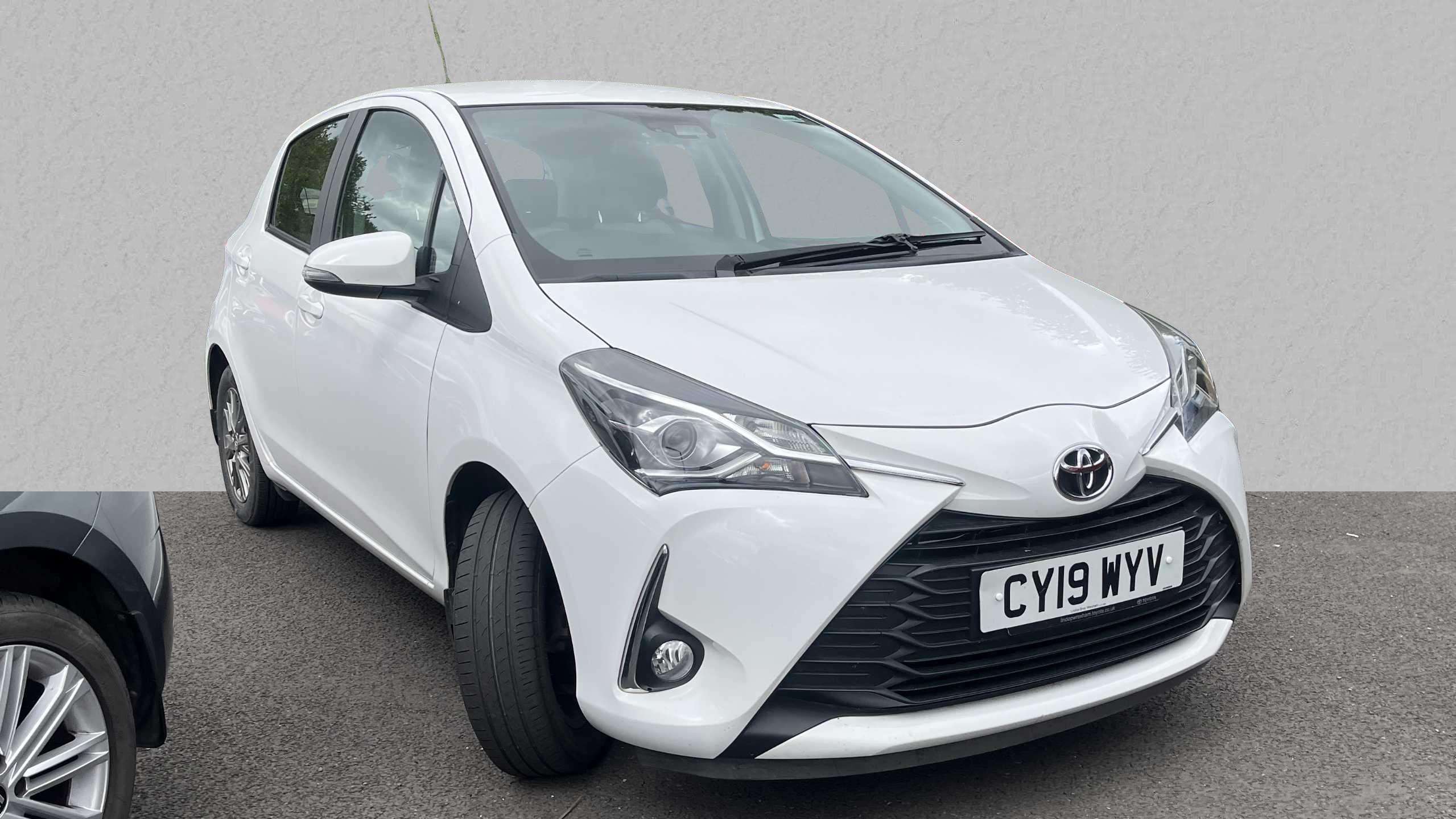Main listing image - Toyota Yaris