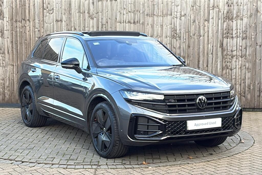Main listing image - Volkswagen Touareg