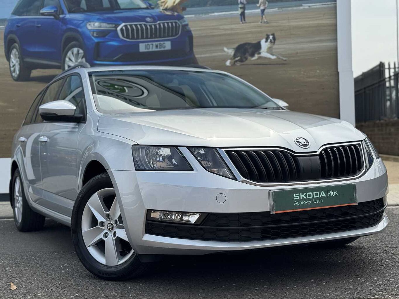Main listing image - Skoda Octavia Estate