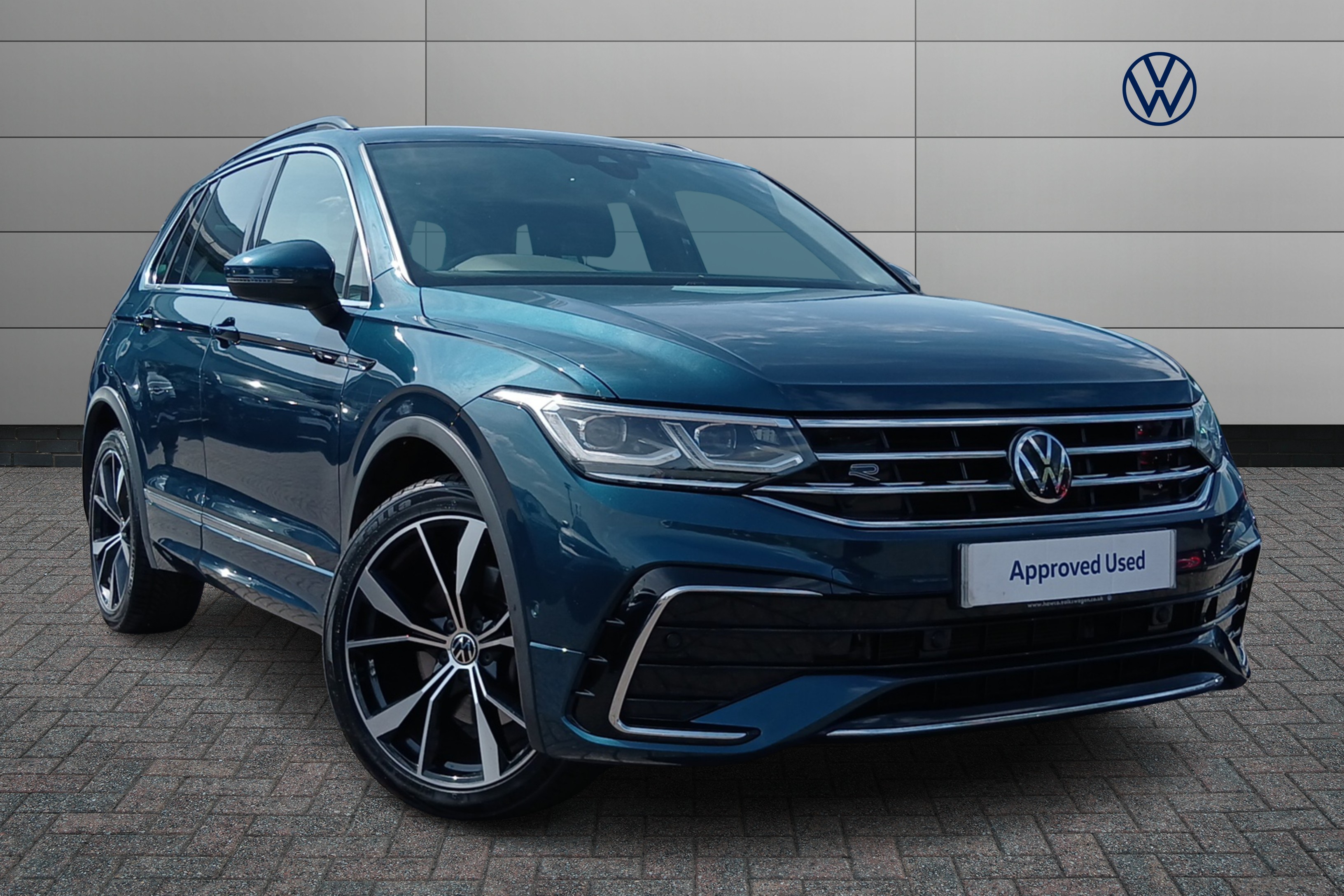 Main listing image - Volkswagen Tiguan