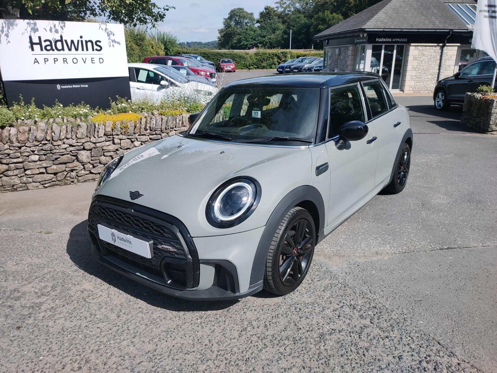 Main listing image - MINI Hatchback 5dr