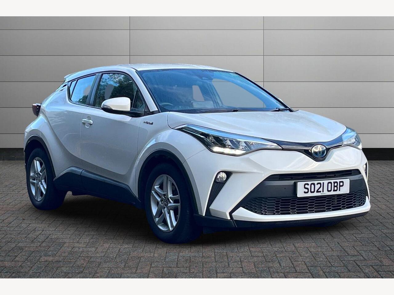Main listing image - Toyota C-HR