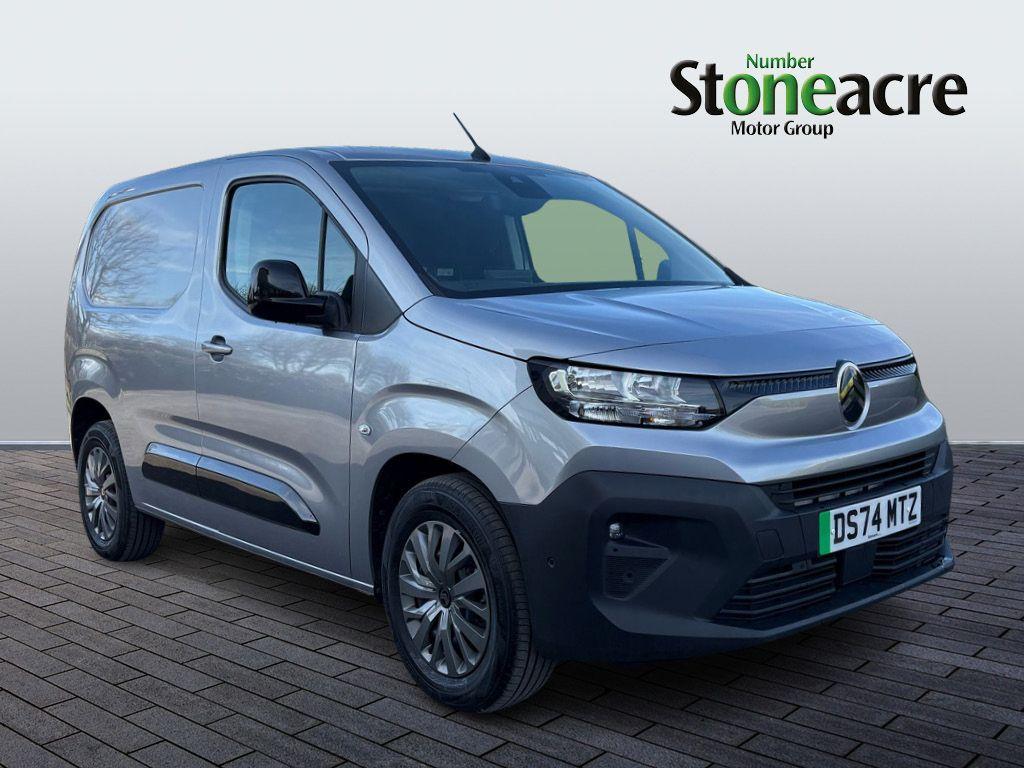 Main listing image - Citroen e-Berlingo