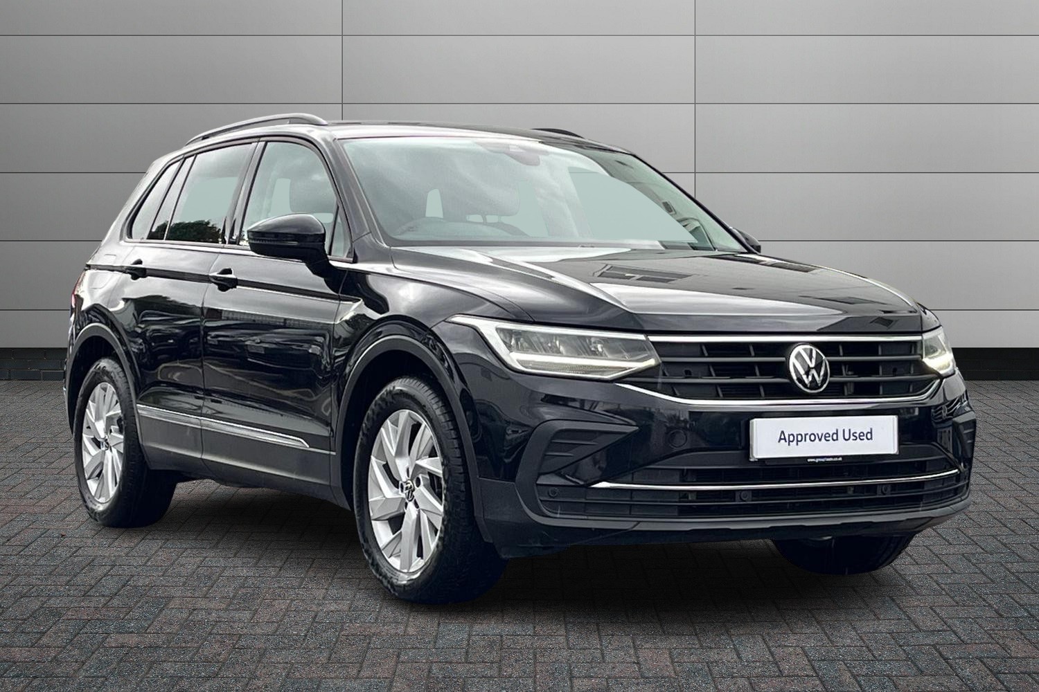 Main listing image - Volkswagen Tiguan