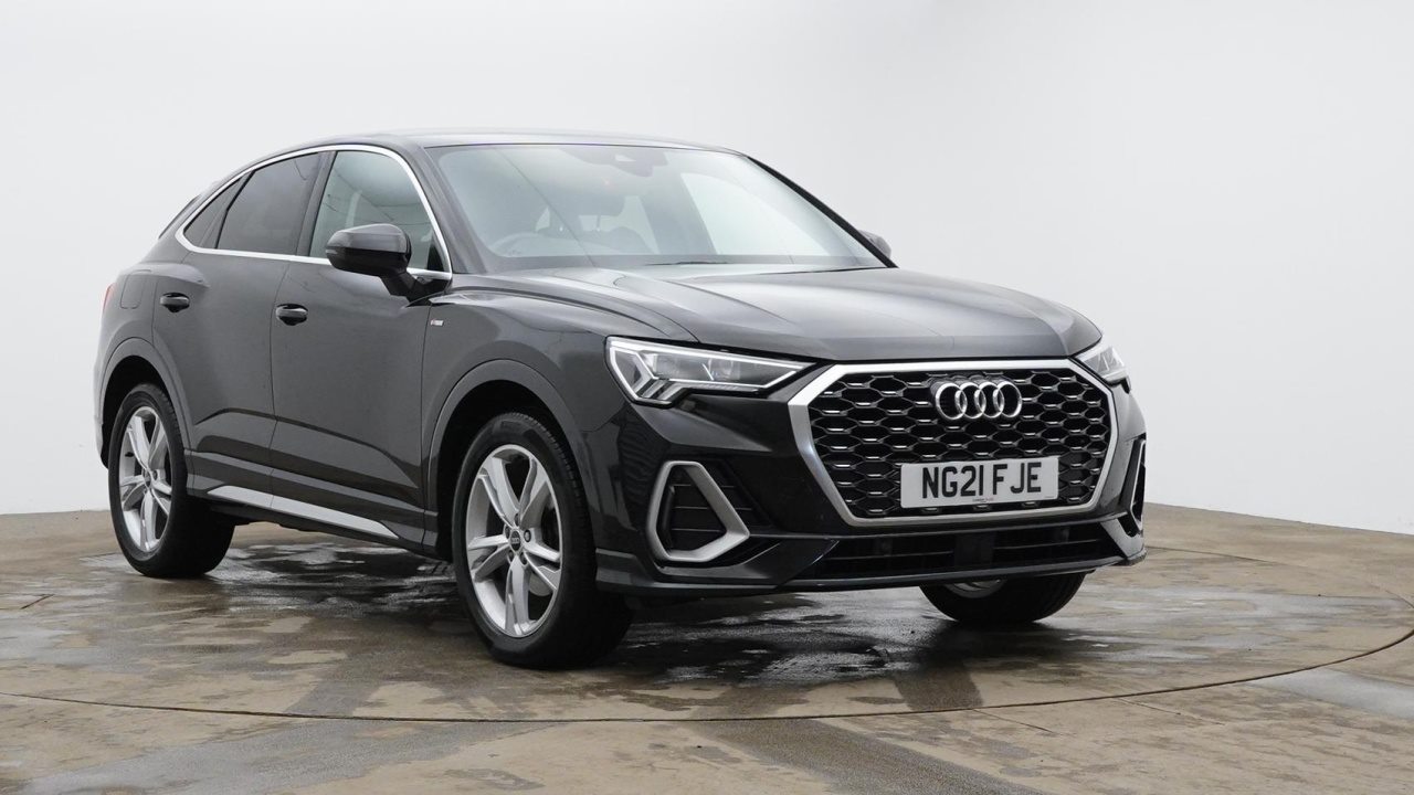 Main listing image - Audi Q3