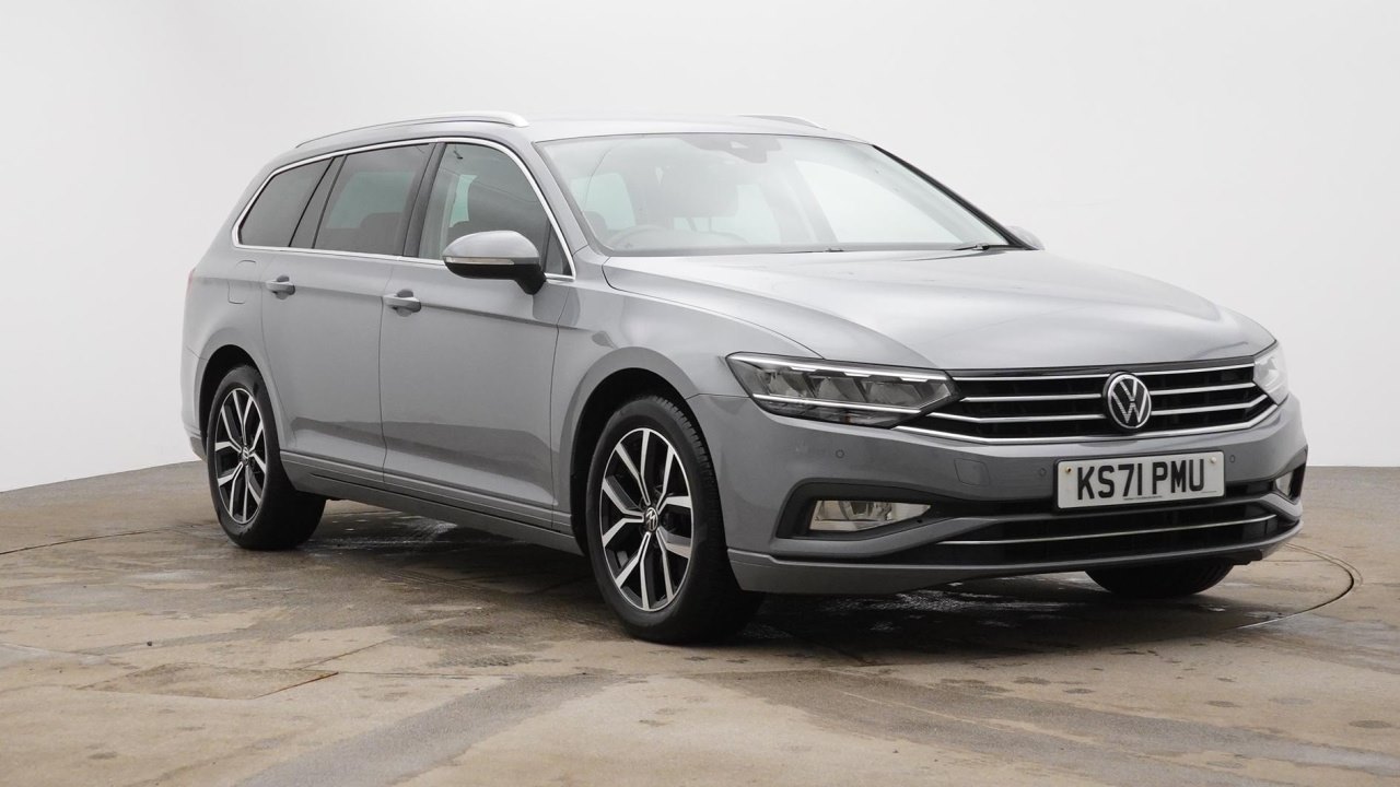 Main listing image - Volkswagen Passat Estate