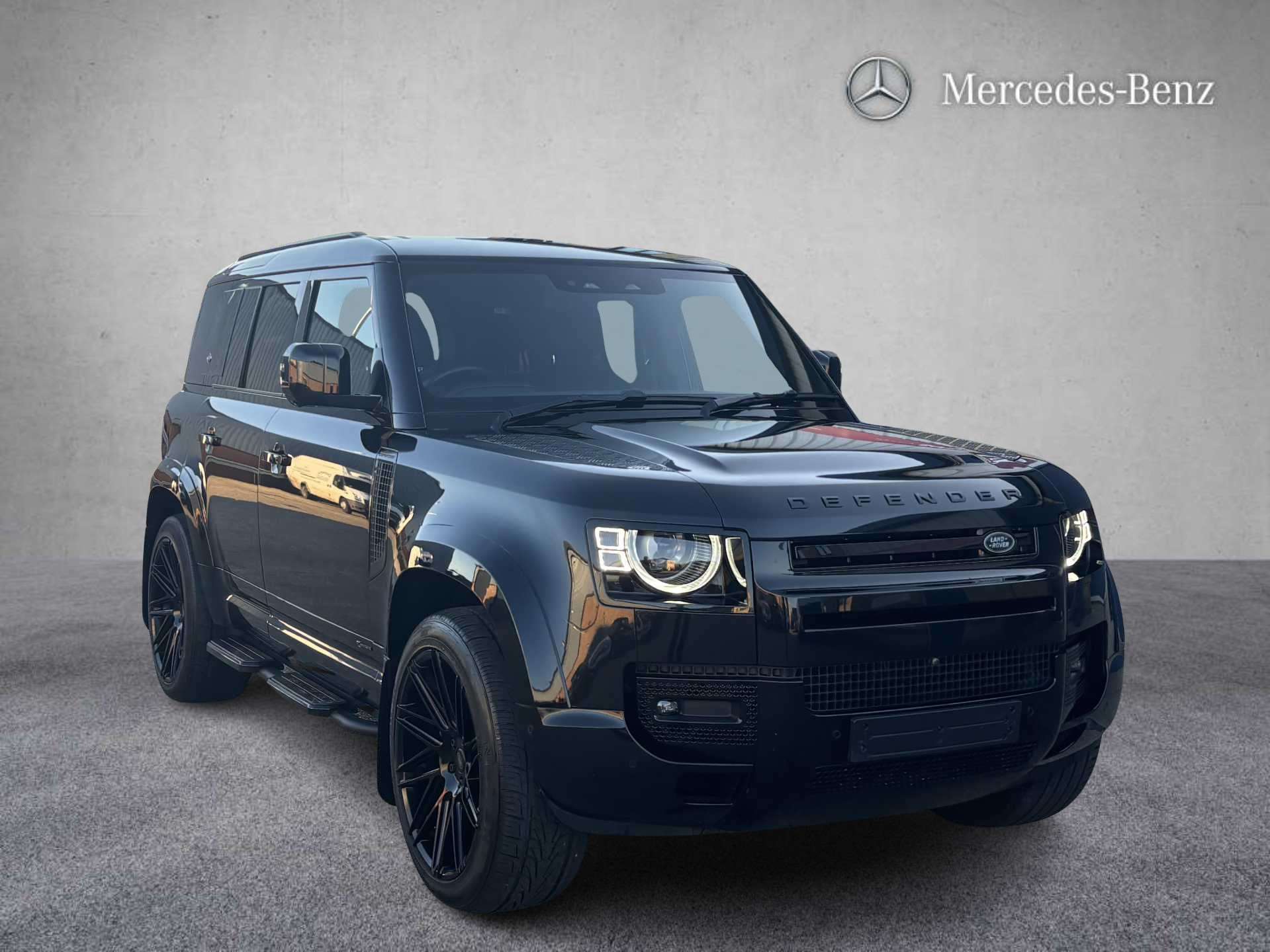 Main listing image - Land Rover Defender