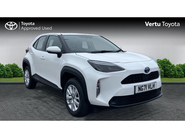 Main listing image - Toyota Yaris Cross