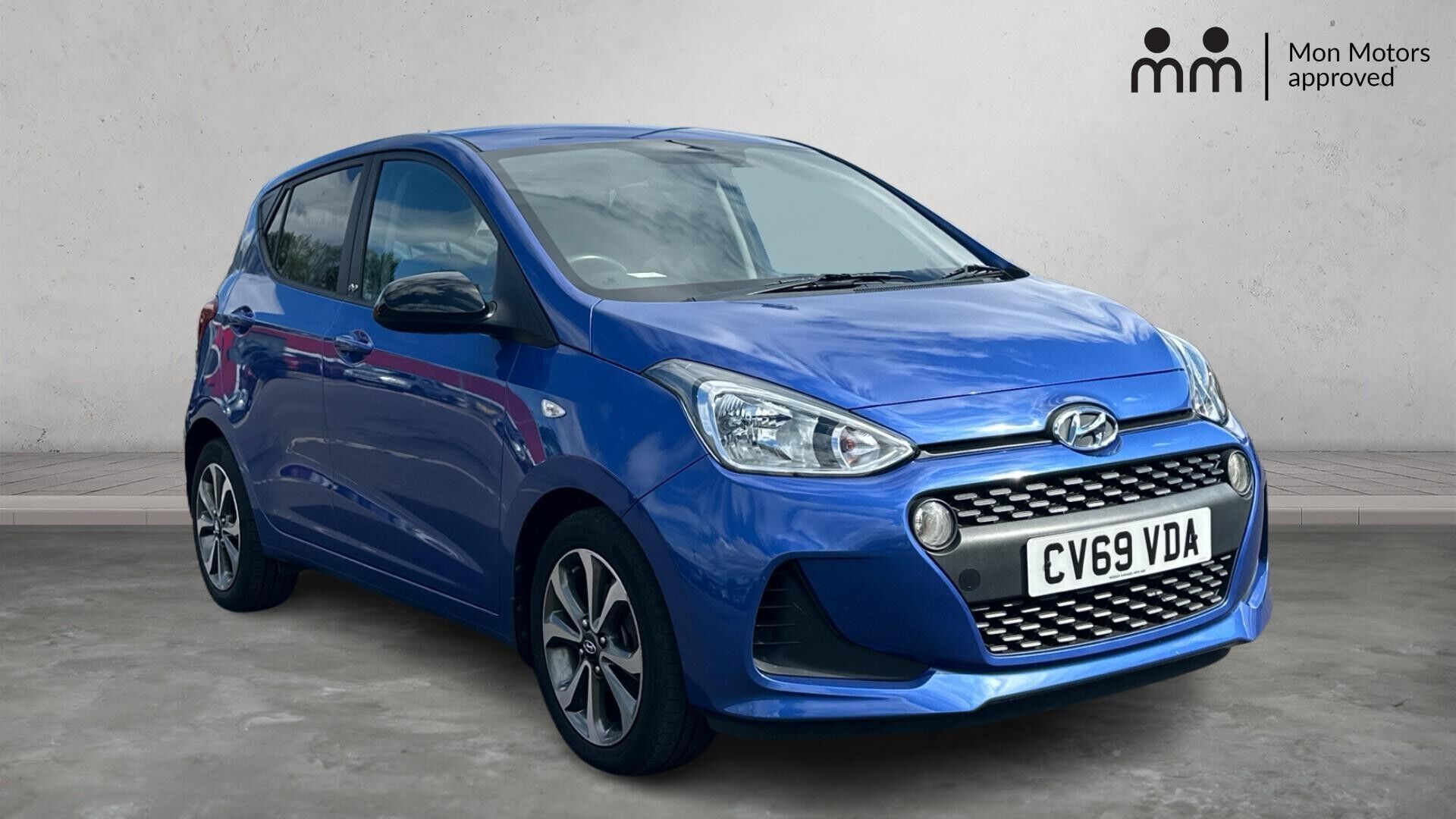 Main listing image - Hyundai i10