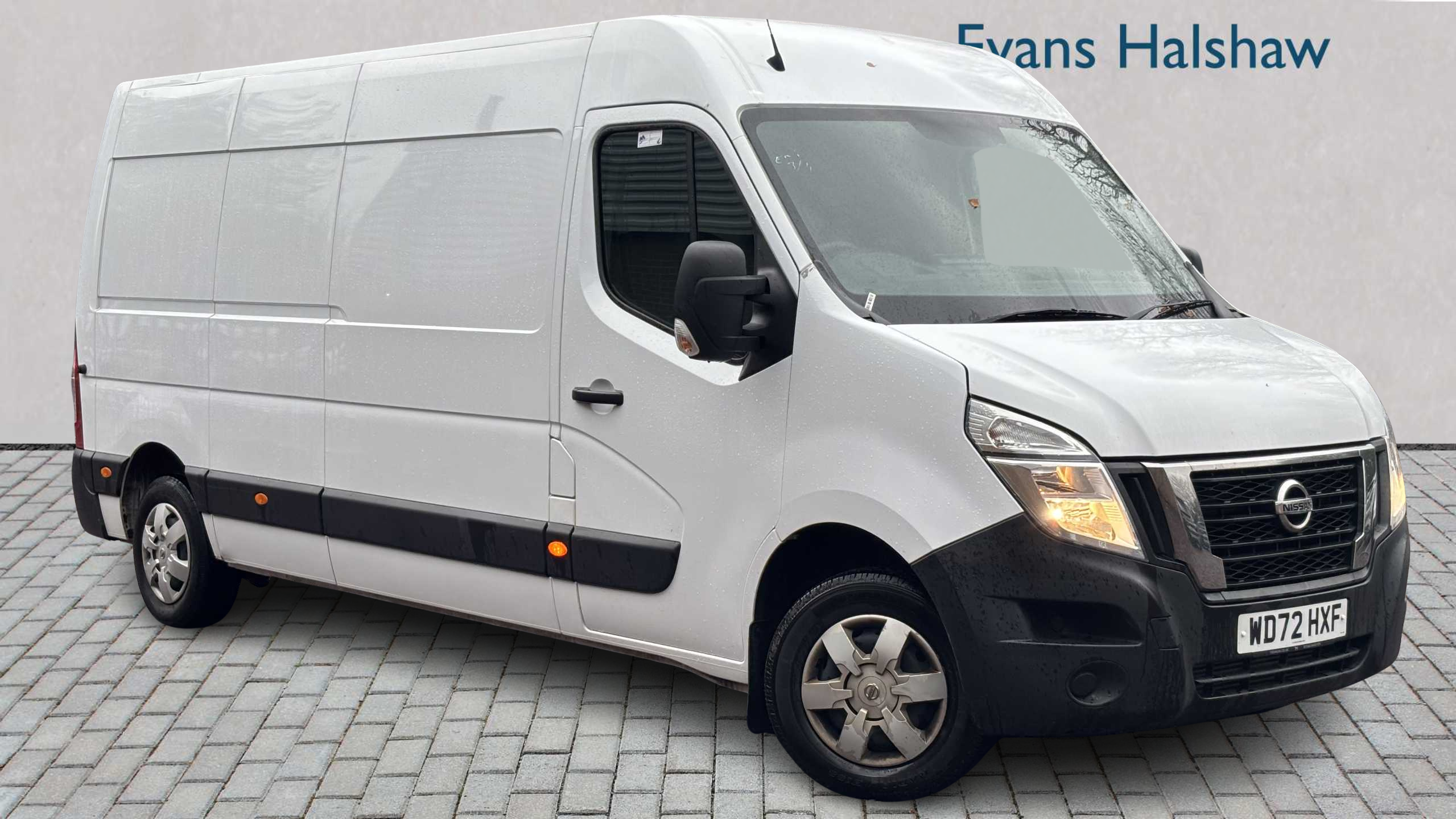 Main listing image - Nissan Interstar