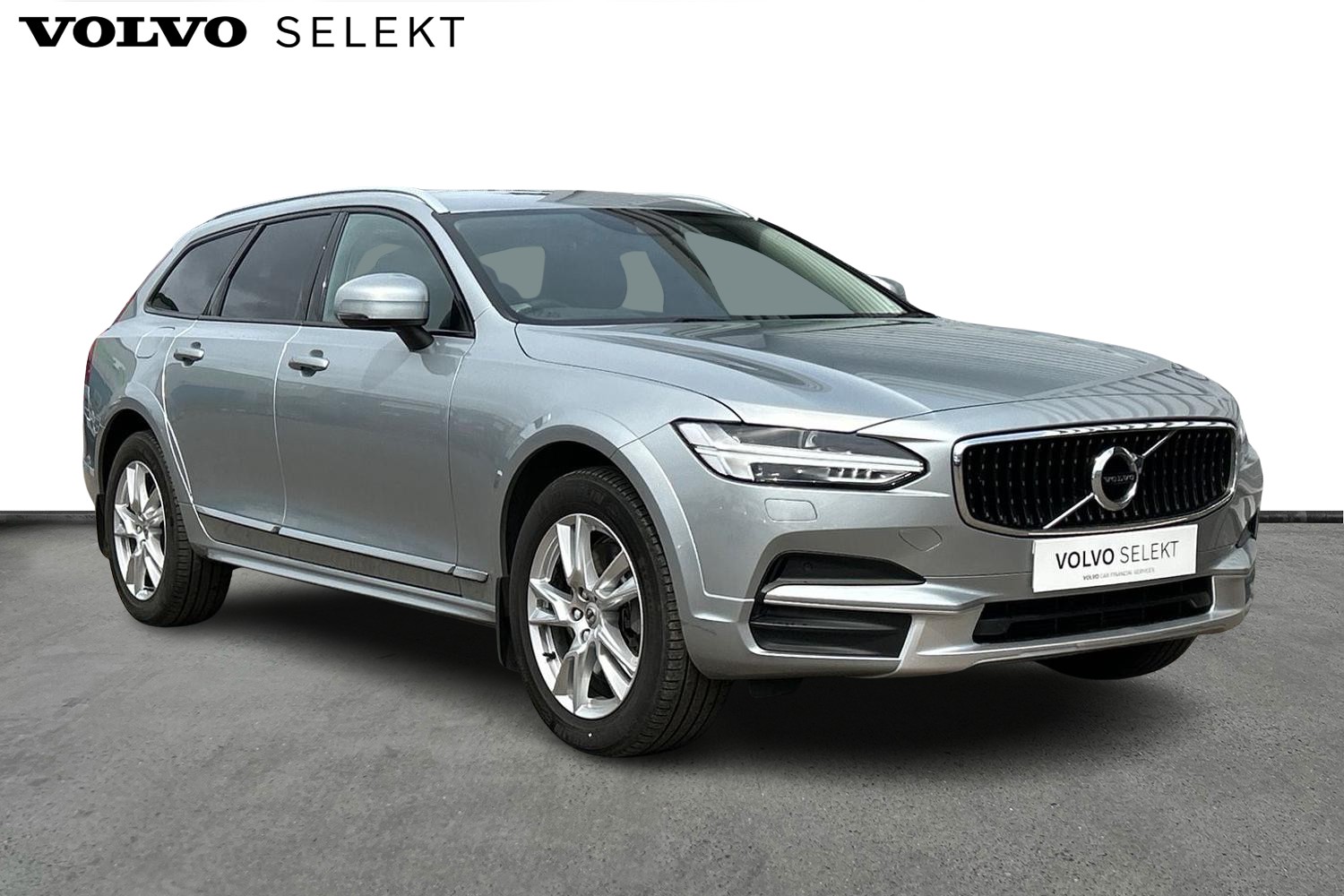 Main listing image - Volvo V90 Cross Country