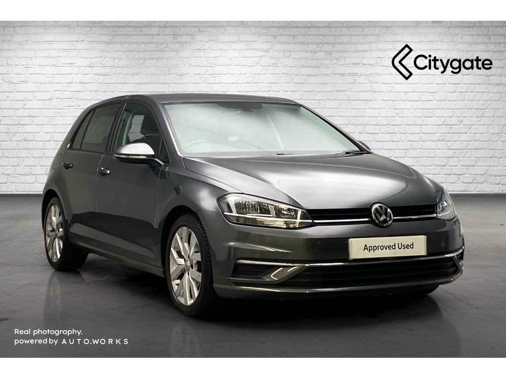 Main listing image - Volkswagen Golf