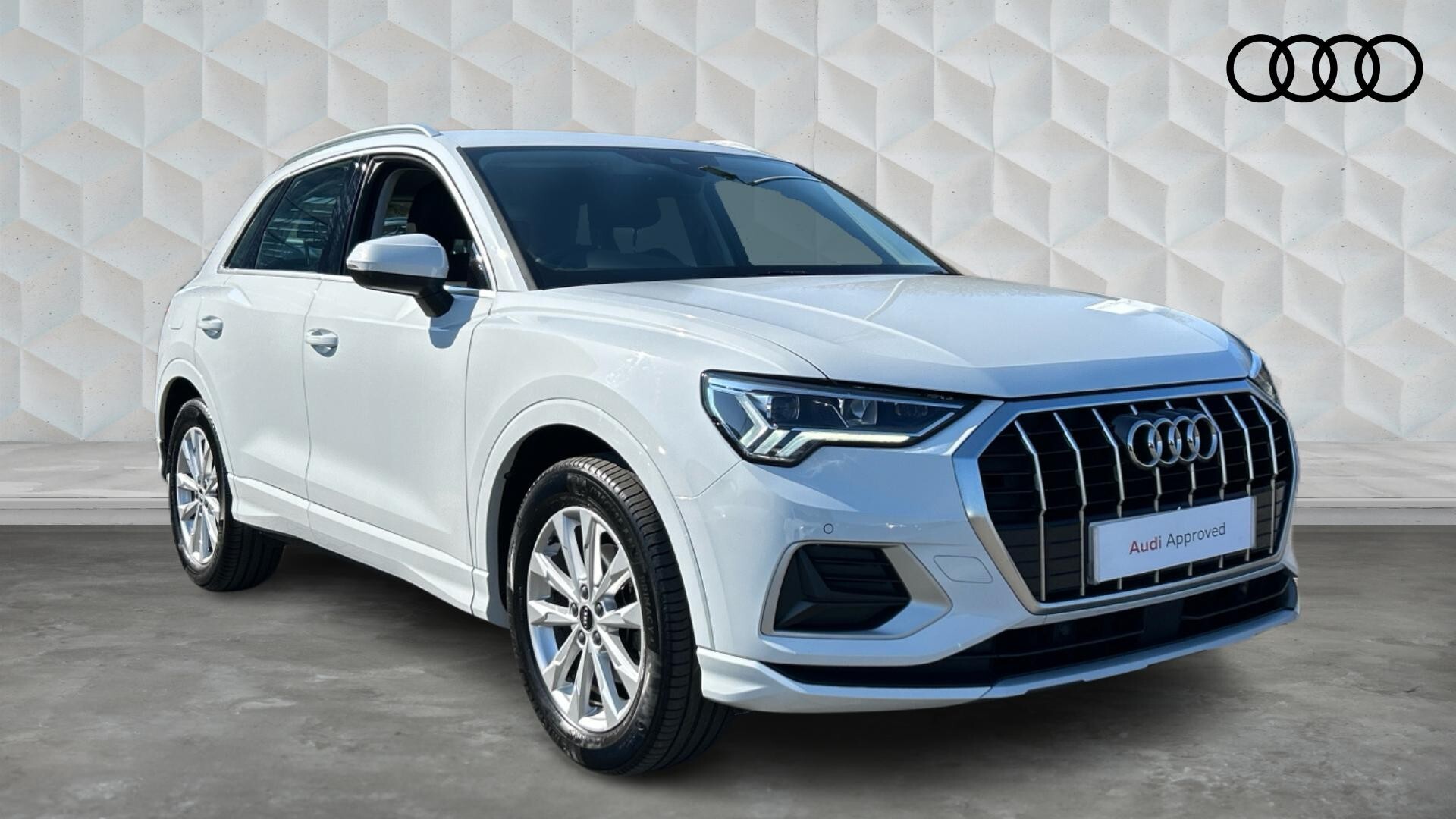 Main listing image - Audi Q3