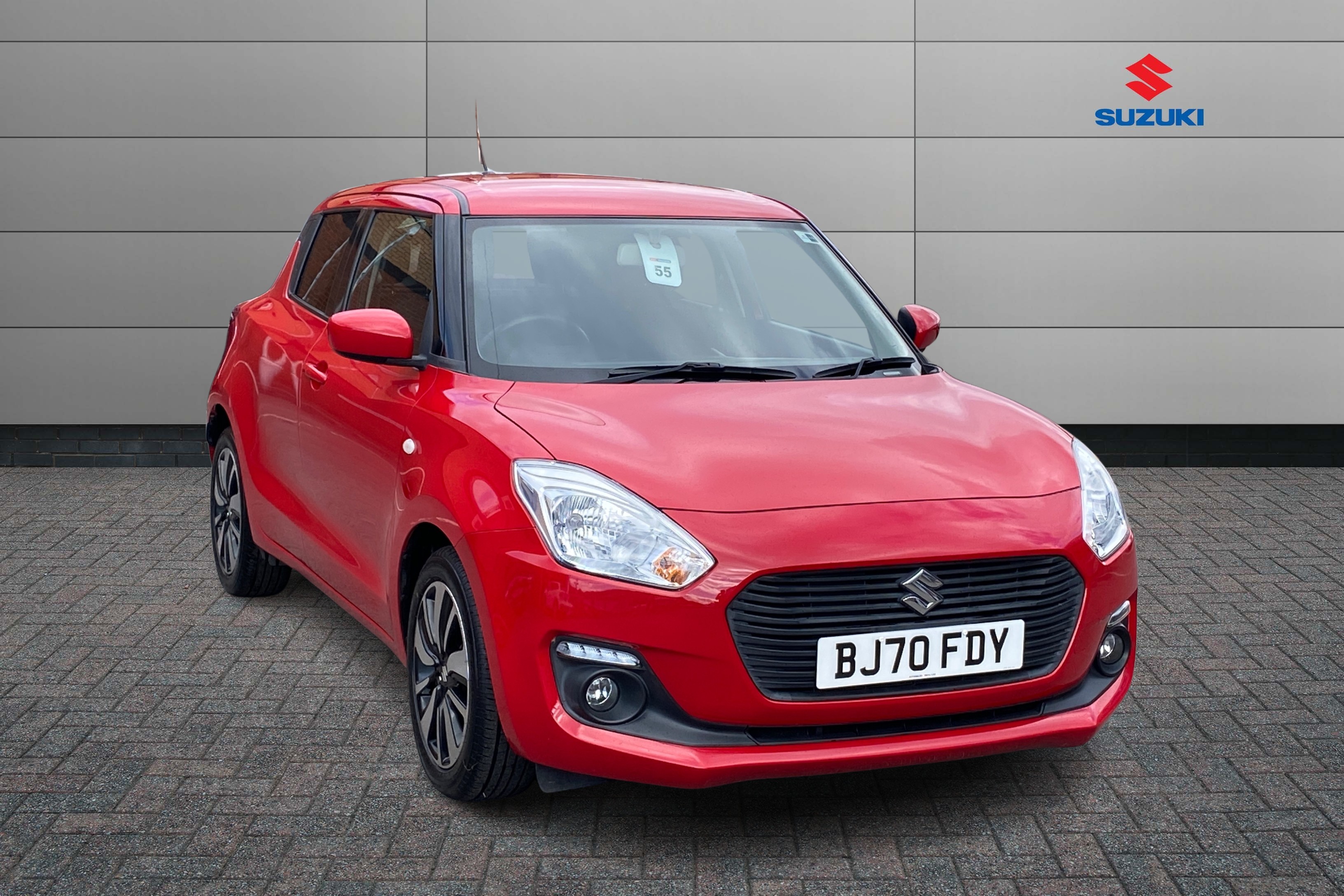 Main listing image - Suzuki Swift