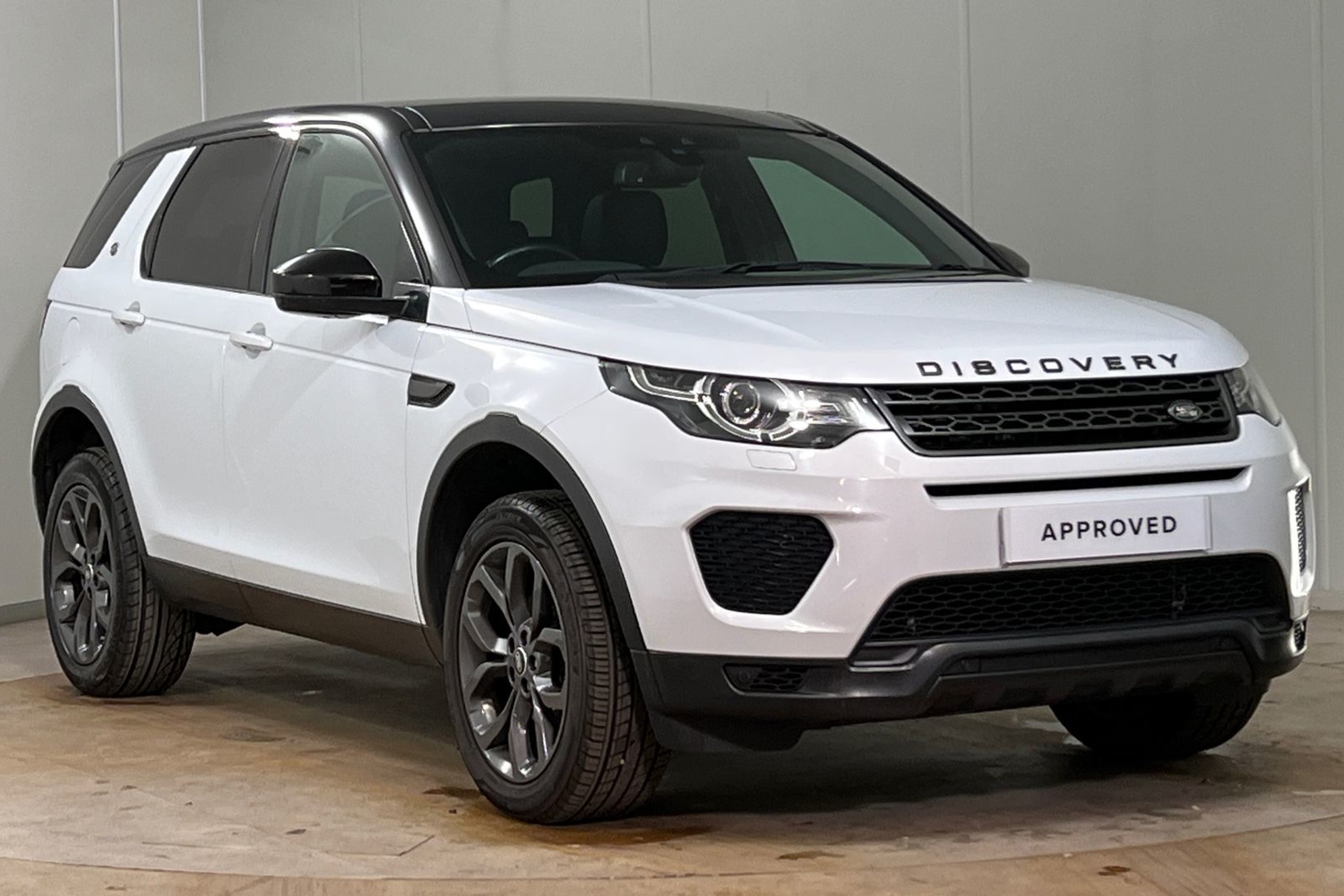 Main listing image - Land Rover Discovery Sport