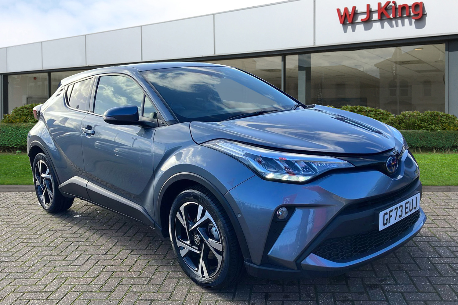Main listing image - Toyota C-HR