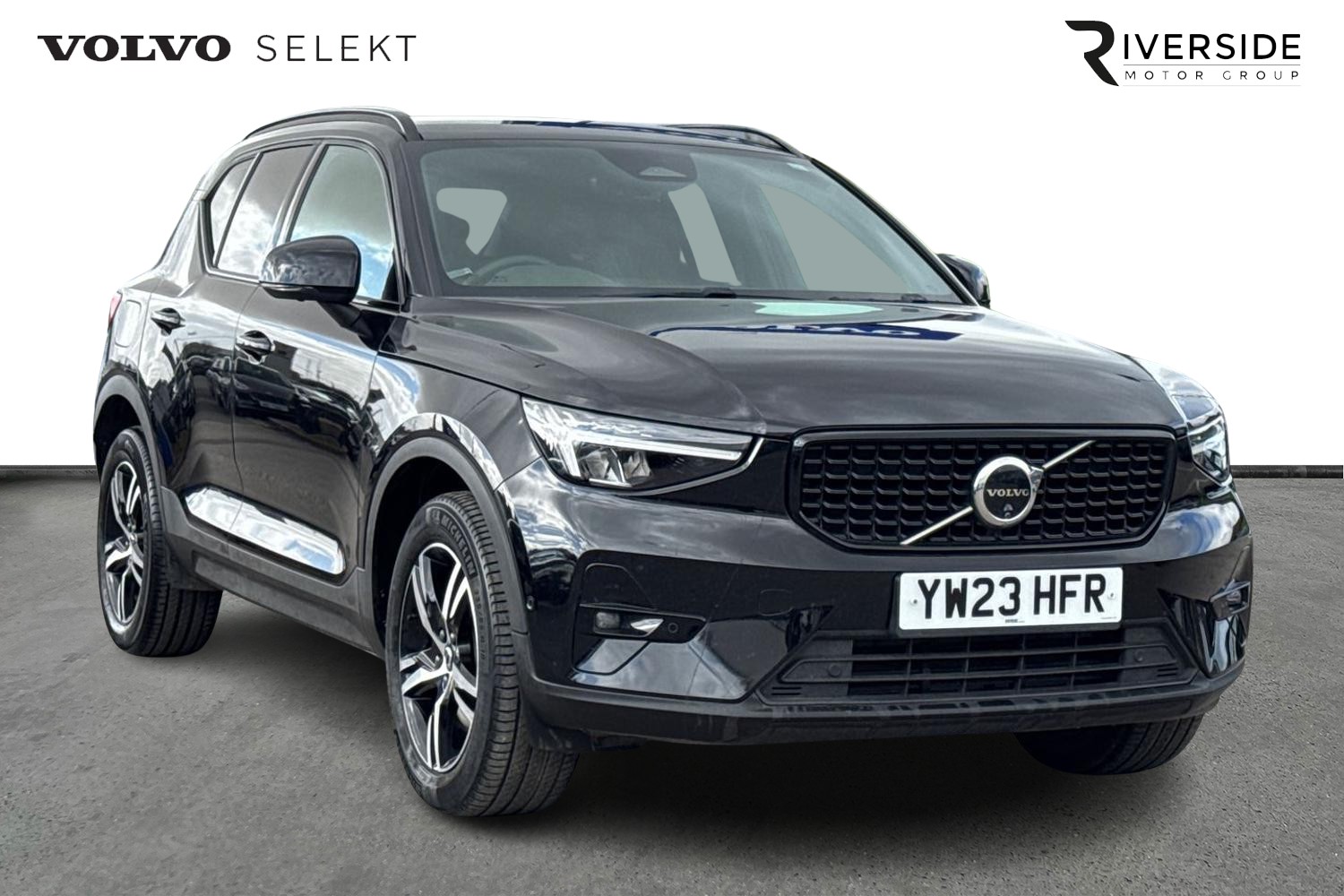 Main listing image - Volvo XC40