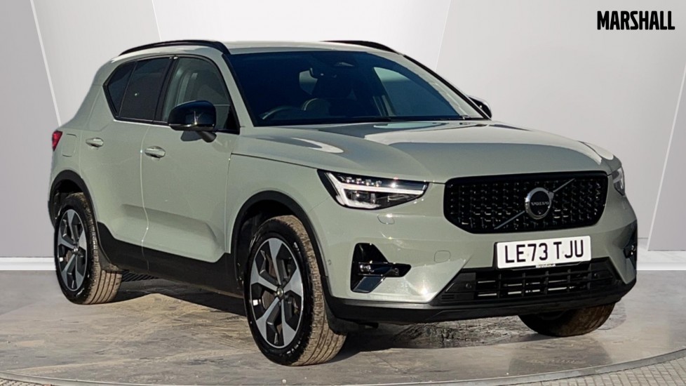 Main listing image - Volvo XC40